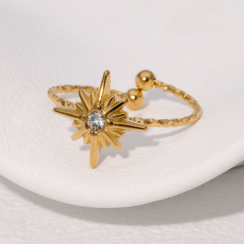 Star Ring with Clear Crystal