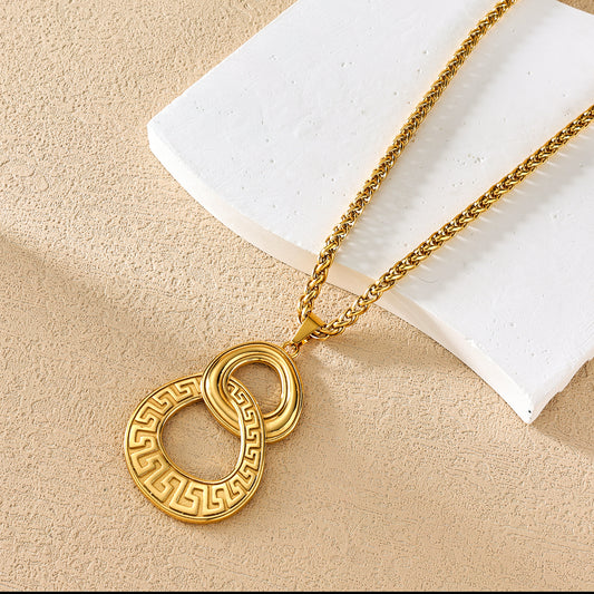 Greek Key Pattern Linked Circle Pendant Necklace