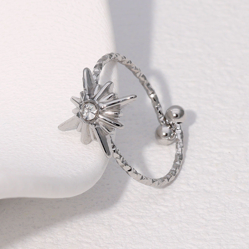 Star Ring with Clear Crystal